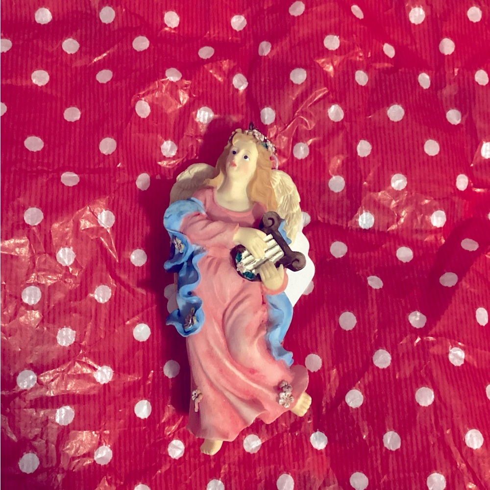 Vintage angels hanging oragment